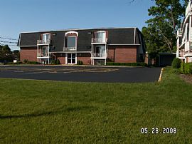 Troy OH 2 Bedroom Apartment- North Troy in Troy, OH (Photo 2 of 6)
