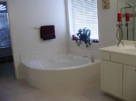 Frisco Home For Rent: 7930 Thistletree in Frisco, TX (Photo 6 of 6)