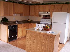 Cozy Home in Kirkland in Kirkland, WA (Photo 3 of 6)