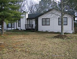 VERY NICE 3+ BEDROOM HOME IN SHILOH AREA in Snellville, GA