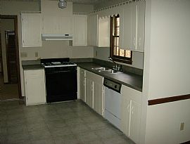 VERY NICE 3+ BEDROOM HOME IN SHILOH AREA in Snellville, GA (Photo 2 of 6)