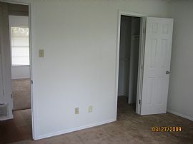 Like new 3/2/2 house. See kids come home from school! in Garland, TX (Photo 5 of 5)