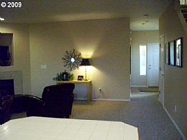 Beautiful Camas Family HOme in Camas, WA (Photo 2 of 6)