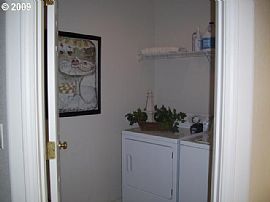 Beautiful Camas Family HOme in Camas, WA (Photo 6 of 6)