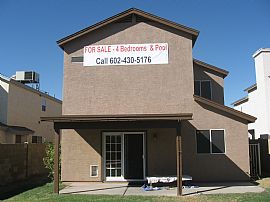 End of month special - 4 bedroom & pool! in Peoria, AZ (Photo 2 of 6)