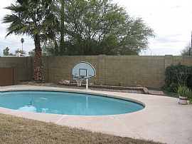 End of month special - 4 bedroom & pool! in Peoria, AZ (Photo 5 of 6)