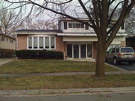4+ bedroom New Trier/Romona schools in Wilmette, IL