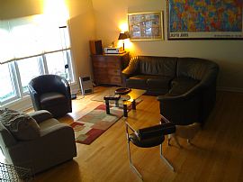 4+ bedroom New Trier/Romona schools in Wilmette, IL (Photo 2 of 2)