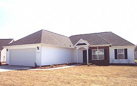 Great 3 BR home in desired golf course in Murrells Inlet, SC