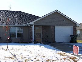 2 BEDROOM, 2 BATH DUPLEX IN GRAIN VALLEY in Grain Valley, MO