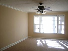 Spacious Home You'll Adore-1025 Haledale in Memphis, TN (Photo 2 of 6)