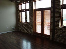 Beautiful Two Bedroom Loft With Garage in Lansing, MI (Photo 2 of 6)