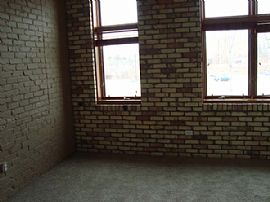Beautiful Two Bedroom Loft With Garage in Lansing, MI (Photo 3 of 6)