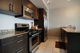 Beautiful Studio w/ View & Parking Incl! in Chicago, IL (Photo 3 of 5)