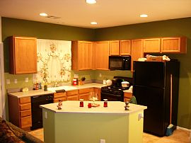 Nice house in a quiet neighborhood in Las Vegas, NV (Photo 3 of 4)