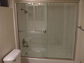 Modern Condo w/Everything AVAILABLE NOW in Los Angeles, CA (Photo 3 of 4)