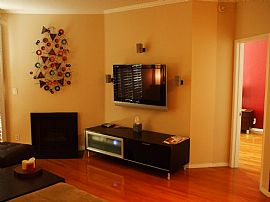 Modern Condo w/Everything AVAILABLE NOW in Los Angeles, CA (Photo 4 of 4)