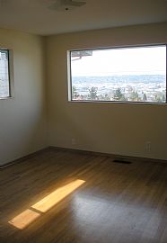 Ballard bowl 3 bed 1 bath Olympics view in Seattle, WA (Photo 3 of 4)