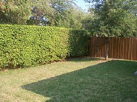 $1600/4 Bedroom Contemporary Home  in Homestead, FL (Photo 4 of 6)