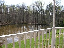 Immaculate Lakeview Condo in Greensboro, NC (Photo 4 of 6)