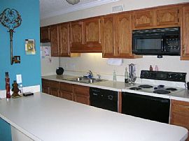 Immaculate Lakeview Condo in Greensboro, NC (Photo 6 of 6)