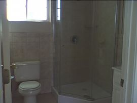 NEW LARGE SINGLE/STUDIO, BILLS INCLUDED in Bixby Knolls, CA (Photo 4 of 6)