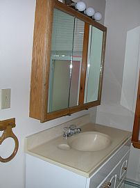 TWO BDRM. Walk to MALDEN CENTER Train in Malden, MA (Photo 3 of 6)