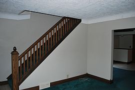 Nice 2 Bedreoom Duplex in Wyandotte, MI (Photo 3 of 5)