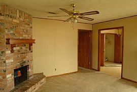 Duplex Available in College Station, TX (Photo 2 of 3)