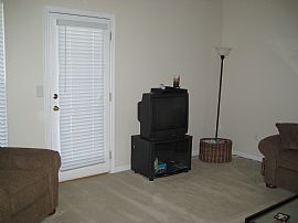 Townhouse for Rent in Gated Community in Tucker, GA (Photo 5 of 6)