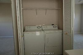 2 Bedrooms and 2 Bathrooms in Ashburn, VA (Photo 4 of 6)