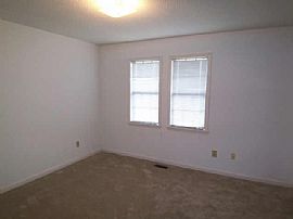 Nice Townhouse in a great location! in Raleigh, NC (Photo 2 of 6)