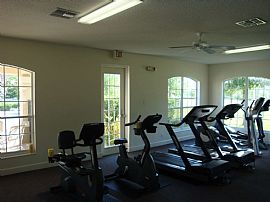 Luxurious, Spacious Townhome in Orlando, FL (Photo 4 of 6)