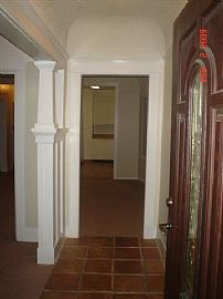 Beautiful Spacious 1300 SQ Ft Duplex in Oakland, CA (Photo 2 of 6)