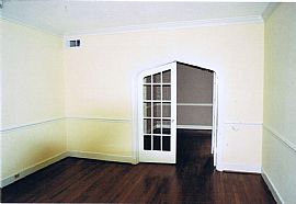 CHARMING DUPLEX FOR RENT in Dallas, TX (Photo 3 of 5)