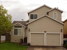 Clean and Beautiful house in Portland, OR