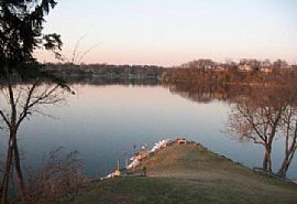 300 Ft of LK SHORE on LK MINNETONKA in Excelsior, MN (Photo 3 of 6)