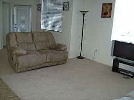 Fabulous Dual Master Condo in Henderson, NV (Photo 3 of 4)