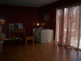 Nice Single Family Home in Frederick, MD (Photo 3 of 4)