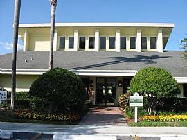 Tropical Living at it's Best!  in Saint Petersburg, FL