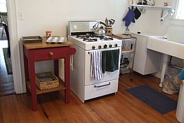 Cottage Lake House - Commuter Friendly in Katonah, NY (Photo 1 of 5)