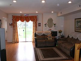 2BR /2.5BATH TOWNHOUSE WITH GARAGE in Somerset, NJ