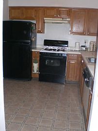 2BR /2.5BATH TOWNHOUSE WITH GARAGE in Somerset, NJ (Photo 2 of 4)