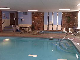 Cherry Creek Highrise in Denver, CO (Photo 4 of 6)