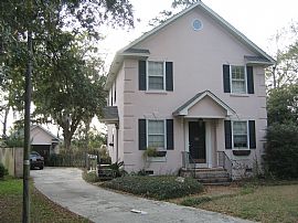 Beautiful 3 BD/2.5 BA in Snee Farm! in Mount Pleasant, SC