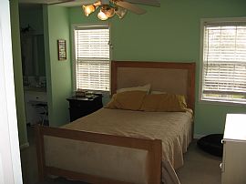 Beautiful 3 BD/2.5 BA in Snee Farm! in Mount Pleasant, SC (Photo 4 of 6)