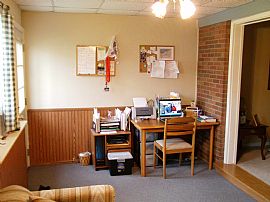 Spacious Townhouse Condo in North Olmsted, OH (Photo 4 of 6)