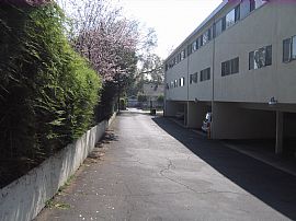 2 Bdrm 1 Bath Apt in Pasadena CA in Pasadena, CA (Photo 4 of 4)