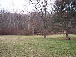 Spacious Bi-level House * Great Location in Uniontown, OH (Photo 6 of 6)