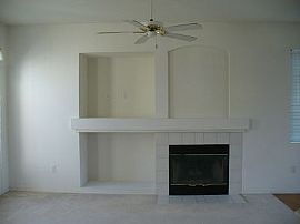 Great location in a well kept Rosemont n in Sacramento, CA (Photo 4 of 4)